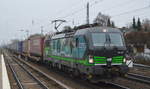 LTE Netherlands B.V., Rotterdam [NL] mit der ELL Vectron  193 738  [NVR-Nummer: 91 80 6193 738-2 D-ELOC] und Taschenwagenzug aus Poznan (Polen) Richtung Rotterdam am 20.11.19 Berlin Hirschgarten.