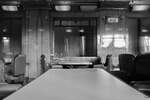 Blick durch eines der Fenster in den luxuri�sen Speisewagen (WR (Wagon Restaurant) 4249), welcher 1943 bei Astra in Arad f�r die Compagnie Internationale des Wagons-Lits (CIWL) hergestellt wurde.