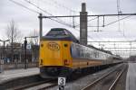 ENSCHEDE (Provinz Overijssel), 26.03.2011, Koploper 4052 als IC nach Den Haag Centraal im Bahnhof Enschede