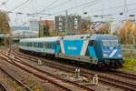 TCS 101 133-7 traincharter schiebend mit RE13-Ersatzzug in Wuppertal, Oktober 2025.