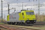 Lok 119 004-9 bereitet sich am Badischen Bahnhof für einen Ensatz vor.