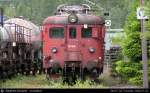 Bm67 04 abgestellt in Tinnoset im Sommer. Der Triebwagen gehrt inzwischen zur Rjukan-Bahn, die aber seit Jahren im Dornrschen-Schlaf liegt.