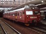 69004 mit Zug Oslo-Kongsvinger auf Bahnhof Oslo am 11-7-2000.