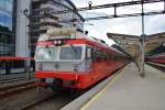 Hier 69 683 als R651 von Arna nach Bergen S, bei der Einfahrt am 25.7.2012 in Bergen S.