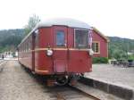 Dieseltriebwagen  Sulitelma  der Setesdalsbanen am 17.06.2007 in Ryknes. Ryknes ist die heutige Endstation der Bahn, die 1962 stillgelegt wurde und bald darauf auf einem kurzen Abschnitt den Betrieb als Museumsbahn wieder aufnahm. Heute ist der Streckenabschnitt  Grovane - Ryknes  in Betrieb. Mehr auf www.setesdalsbanen.no