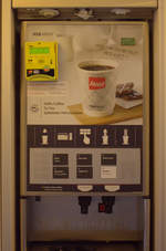 Her Kan Du Betale Med Kort, um einen Kaffe im IC der NSB von Göteborg nach Oslo zu trinken, aufgnommen Höhe  Ed.