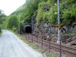 Eins der 20 Tunnels, zwischen Berekvam und Blomheller, die gesammte Tunnellnge der Strecke betrgt etwa 6 km.