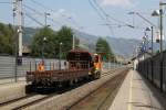 99 81 9120 303-8 X 630.303 mit einem Bauzug auf Bahnhof Brixen im Thale am 28-7-2013.