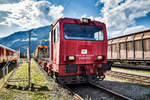 Für die Fahrzeugschau kam dieses Jahr neben der  Stille Nacht -Vectron der SETG auch der ÖBB- Tunnelrettungszug zu den Lienzer Südbahntagen.

Hier zu sehen ist X 690 503-8, beim Heizhaus in Bahnhof Lienz.
Aufgenommen am 16.9.2018.