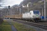 193 831 mit Güterzug in Bruck/Mur am 18.12.2014.