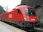 ÖBB 1116 254-2 mit dem EC 668  H2O-Hotel-Therme-Resort  von Graz Hbf nach Bregenz hier beim Zwischenhalt in Imst-Pitztal.