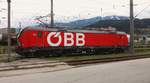 Der neue Vectron der ÖBB 1293 001-4 steht in Innsbruck für Probefahrten in Tirol.