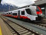 Cityjet 4748-529 wird in Kürze als REX2_5379 Innsbruck-Hbf verlassen; 240209