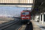 Ein seltenes Bild und dann noch in Kufstein. 111 031-1 von DB Regio vor dem Skisonderzug Amsterdam-Innsbruck am 5.3.2011. Normalerweise hngt BR 103 245-7 vor diesem Sonderzug, doch leider ist diese Lok momentan nicht Einsatzfhig gewesen. Gre an den TF.