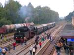 Grosser Bahnhof fr die wiederinstandgesetzte 01 533 der GEG anlsslich des Sonderzuges (R16608) LINZ-RIED-Attnang-Timelkam-AMPFLWANG  2006-10-01