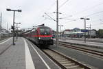 Am 05.09.2015 steht 1116 200 mit einem RJ nach Innsbruck im Hauptbahnhof Salzburg.