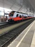 BR 4746 538 steht in Salzburg zur Abfahrt nach Straßwalchen