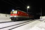 Wegen Bauarbeiten im Bahnhof Spital am Semmering stehen am 1.2.2024 die 1144 263 und die 1116 052 mit einem Güterzug von Wien Zvb kommend in Semmering Unterwerk und warten auf die Weiterfahrt in Richtung Graz Vbf.