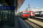 Steuerwagen 80 73 032-9 fahrt in den Hbf St.Plten und wird kurze Zeit spter als R7012  tscherwiesel  nach Amstetten fahren. Zuglok ist 1144 247. Neben dem Steuerwagen fahrt die 1116 116 in die Haltegruupe ein. 30.6.2010