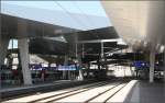 Chaosdach, zumindest scheinbar -    Wien Hauptbahnhof.