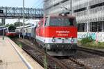 A-RBAHN 2143 033-6 f�hrt am 19.Juli 2026 mit dem SR 14866 (Perchtoldsdorf AB - Spitz a.d. Donau) aus dem Bahnhof Wien Liesing.