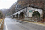 Die Badlwand bei Peggau war einst ein wichtiger Teil der Südbahn zwischen Bruck an der Mur und Graz . Aufgenommen am 26.01.2026