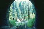 Stubaitalbahn__Tunnelausfahrt zur Mutterer Brücke.__18-08-1973