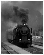 Nochmals 52.4984 mit dem E 16270, bereits auf dem Netz der GKB beim Halt in Premsttten-Tobelbad am 17.5.2007.