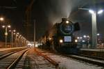 Der letzte Planzug von Wien S�dbahnhof (Ost) nach Bruck a.d. Leitha wurde am 8.12.2012 als Dampfsonderzug gef�hrt. Anbei auch der erste planm��ige Dampfpersonenzug seit 31.12.1976.