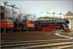 Lokparade in Attnang-Puchheim.
1141.21, 638.1301, 57.2770, 1245.518, 01.533 prsentieren sich auf der Drehscheibe.
28.02.2009