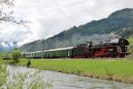 Am 5.Mai 2013 war GEG 01 1533 mit ihrem Sonderzug bei Dorfgastein auf dem Weg nach Schwarzach St.