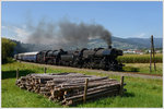 52.100 und 52.1227 mit ihrem SR 17086 von Graz nach Wien kurz nach Hartberg in St. Johann i.d. Haide am 16.9.2016. 