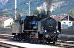 Zufrieden lchelt der  Meister  aus seiner 638 (ex P8) und freut sich wie die Fotografen ber gutes Wetter und eine super Stimmung bei den Feierlichkeiten zu 150 Jahre Eisenbahnen in Tirol/ 150 Jahre