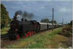 Nchster Progammpunkt der IGE-Eisenbahn-Romantik-Rundfahrt war der Besuch der Steyrtalbahn. Standesgems auch die Anreise dorthin, mit der 77.28 mit Sdz 17237 von Linz Hbf nach Steyr.
Bf Ernsthofen 4.8.2012