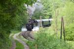 GEG 77.28 mit privatem Sonderzug nach St. Aegyd - aufgenommen nach dem Bahnhof Freiland, 13. Mai 2011