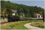 IGE-Eisenbahn Romantik sterreich Rundfahrt am 22.8.2012 von Wien ber Siegmundsherberg nach Aggsbach Markt und wieder retour nach Wien, ab Siegmundsherberg bis Aggsbach Markt und retour bis Drnstein Oberloiben mit 93.1420 und 93.1421 bespannt, aufgenommen als SE 17202 in Rosenburg im Kamptal.