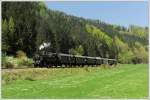 93.1420 vom „Verein Neue Landesbahn“ mit ihrem Sonderzug R 14764 von St. Plten nach St. Aegyd am Neuwalde/Markt, aufgenommen am 28.4.2013 zwischen Freiland und Innerfahrafel. http://www.landesbahn.at/ http://erlebnisbahn.oebb.at/index.html 

