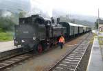 93.1332 mit SR 14843 (Lienz - Spittal-Millstättersee) am 21.9.2014 beim Wasserfassen in Greifenburg-Weißensee. Schublok war 1245 005-2