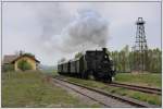 DT 1.07 im Zuge einer Fotofahrt am 23.4.2010 fr uns in 3071.01 umbezeichnet, als Nebenfahrt 19431 von Mistelbach nach Hohenau bei der Durchfahrt in Neusiedl-St. Ulrich.

