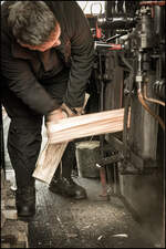 Zu meiner Aktiven zeit auf der Stainzer Lokalbahn wurde die Dampflok Ausschließlich mit Kohle beheizt .