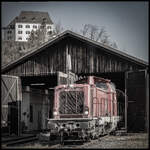 Wie in alten Zeiten steht DH 1100.1 vor dem Heizhaus Wies am 5.2.2025 