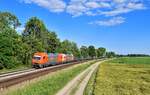 2016 908 + 2016 905 mit einem Güterzug am 11.06.2022 bei Langenisarhofen.