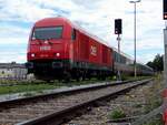 2016 058-7 durchf�hrt mit EC1216 den Bhf. Ried; 260905