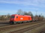 Die 2016 063 am 04.02.2008 bei der Einfahrt mit einem Kurz Gterzug in Braunau.
