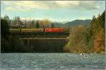 Diesellok 2016 044 berfhrt mit Gterzug 74564 die Murbrcke bei Zeltweg.
17.11.2008