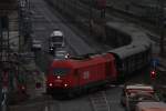 2016 007 mit dem SLP von Wien Franz Josefsbahnhof Grtelbrcke (Wfg) nach Wien Sdbahnhof Frachtenbahnhof (Of) beim bersetzen des Handelskai; am 23.11.2012