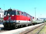 2043 555-8 mit Unkrautvernichtungszug am Bhf. RIED i.I.; 080512