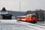 2043 005 mit Schlieren bei der Abschiedfahrt auf der Donauuferbahn von Linz nach Spitz.