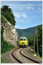 2043.24 mit dem R6102 (Krems-Emmersdorf), bei Aggsbach-Markt; 14.8.2011