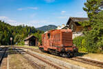 St. Aegyd am Neuwalde. Seit Fahrplanwechsel 2009/2010 ist der Personenverkehr auf der Traisentalbahn nach St. Aegyd am Neuwalde eingestellt.
Der Verein OECD (�sterreichischer Club f�r Diesellokgeschichte) k�mmert sich um den Erhalt und Weiterbetrieb der Strecke.
Am 16.08.2026 fanden Sonderfahrten mit 2067.12 und 2045.01 statt. Auf dem Bild ist 2045.01 zu sehen, die gerade einen Personenzug umf�hrt um sp�ter nach Hohenberg zu starten.